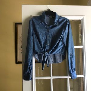 Cropped Denim Shirt 🌻